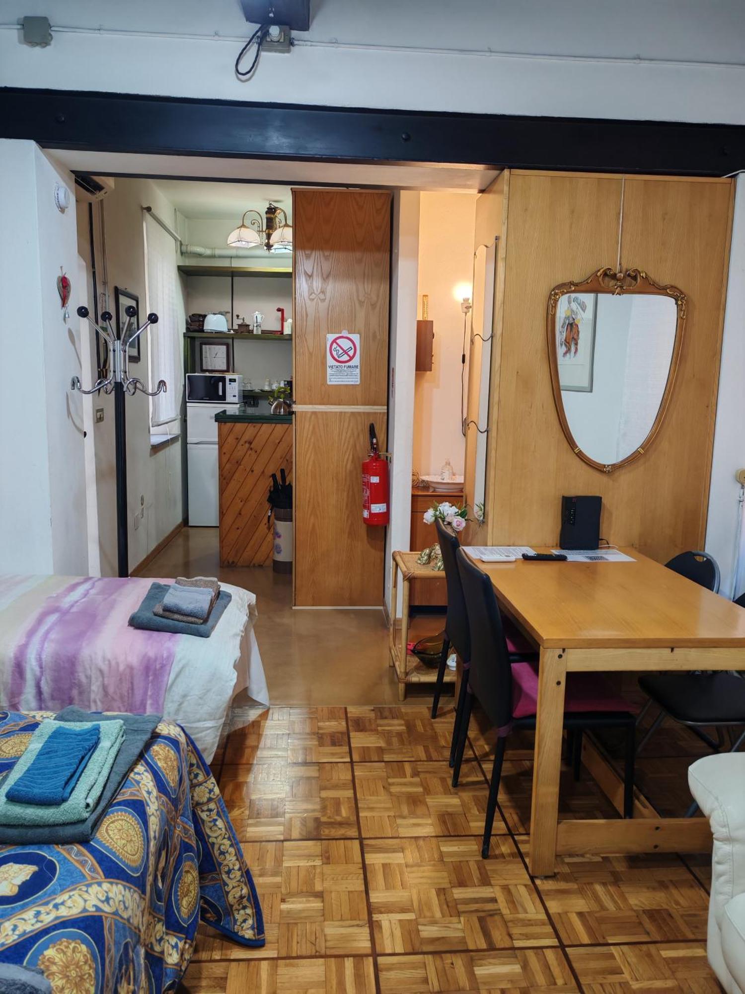 Studio Borgo Colonne Парма Екстериор снимка